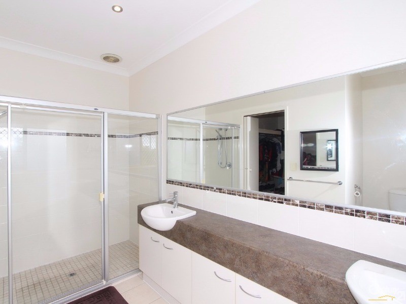2/107 Parker Street, Maroochydore QLD 4558