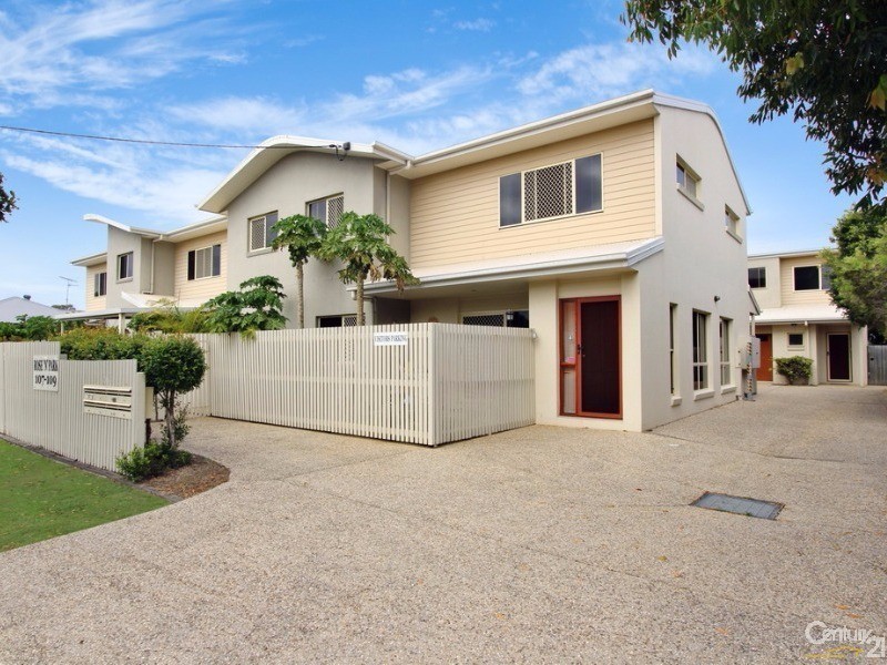 2/107 Parker Street, Maroochydore QLD 4558