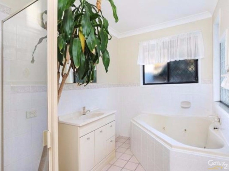 132 Tepequar Drive, Maroochydore QLD 4558