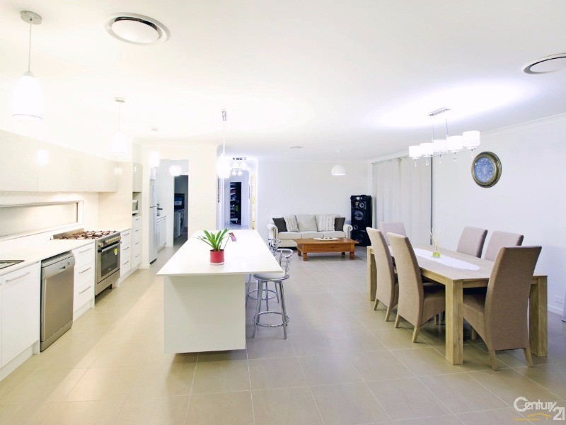 9 Tulleen Place, Maroochydore QLD 4558