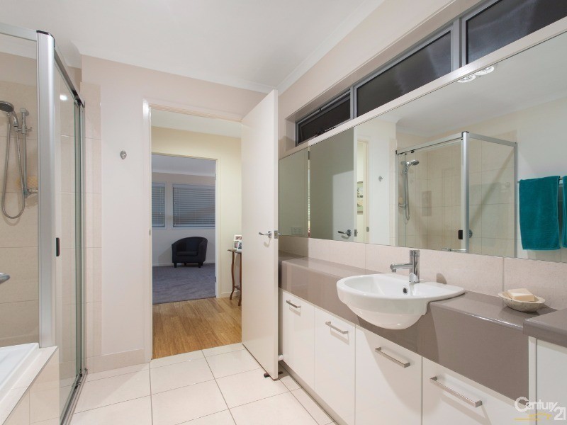 17B Molakai Drive, Mountain Creek QLD 4557