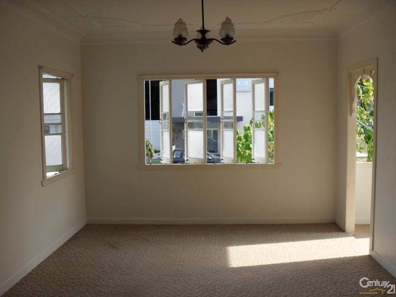 73 Primary School Road, Maroochydore QLD 4558
