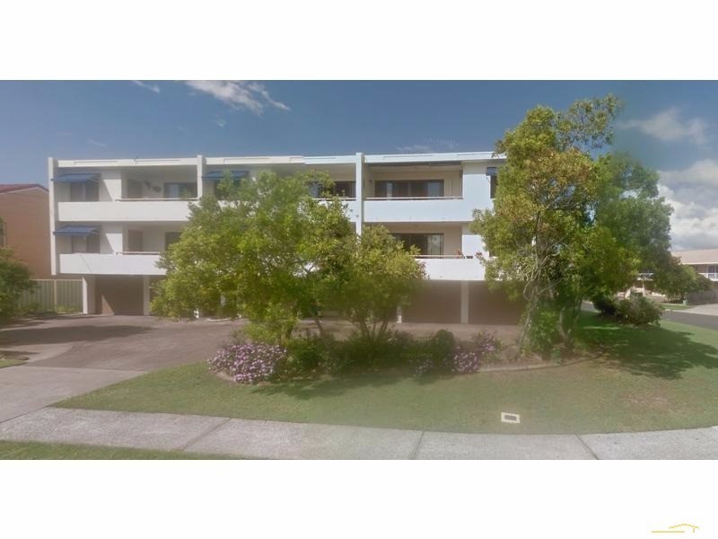 1/87 Goonawarra Drive, Mooloolaba QLD 4557