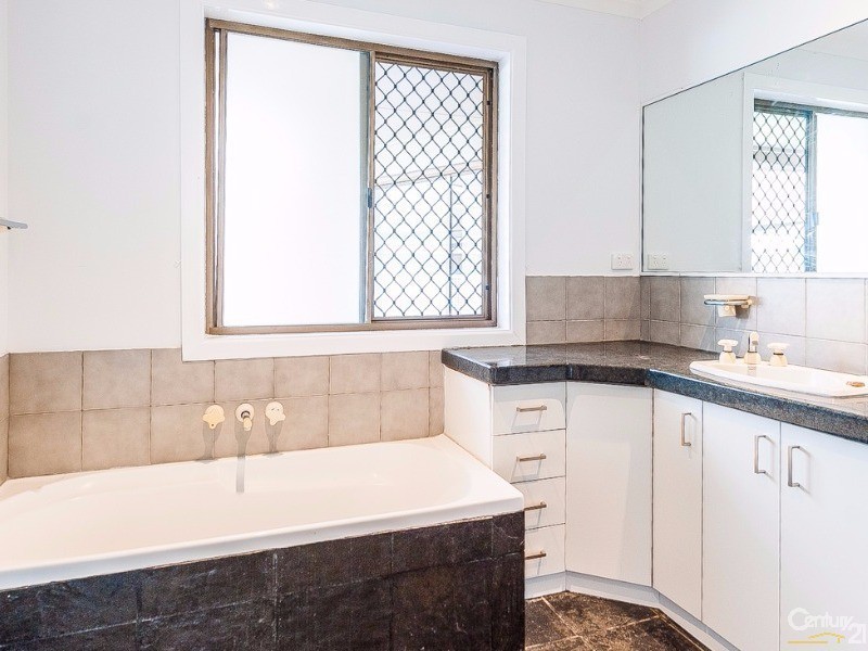 37 Cypress Court, Minyama QLD 4575