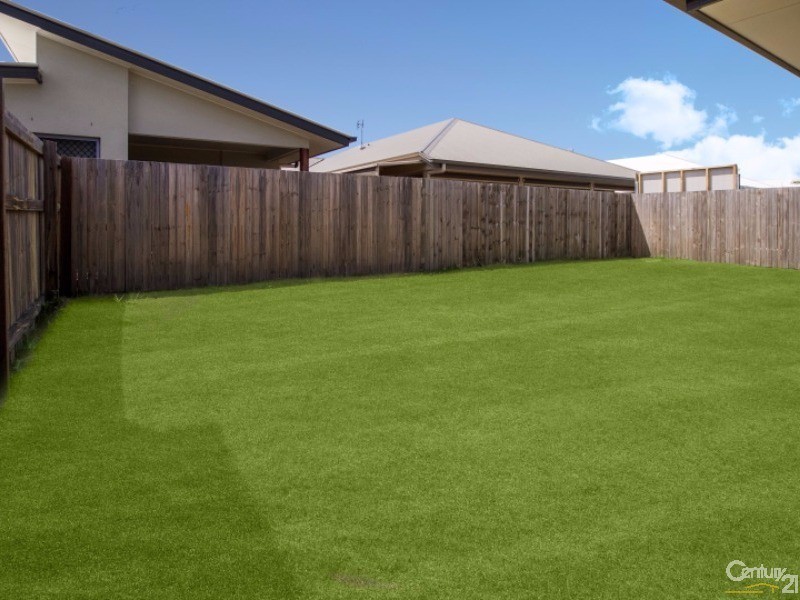 60 Brampton Crescent, Mountain Creek QLD 4557