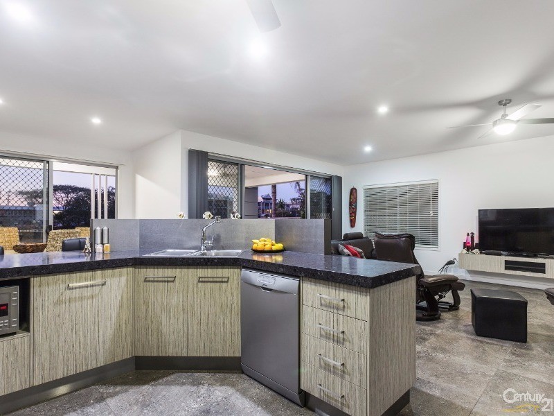 17 Culbara Street, Mooloolaba QLD 4557