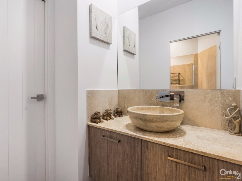 17 Culbara Street, Mooloolaba QLD 4557