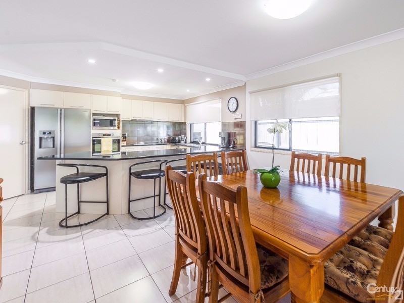 21 Bonaire Court, Parrearra QLD 4575