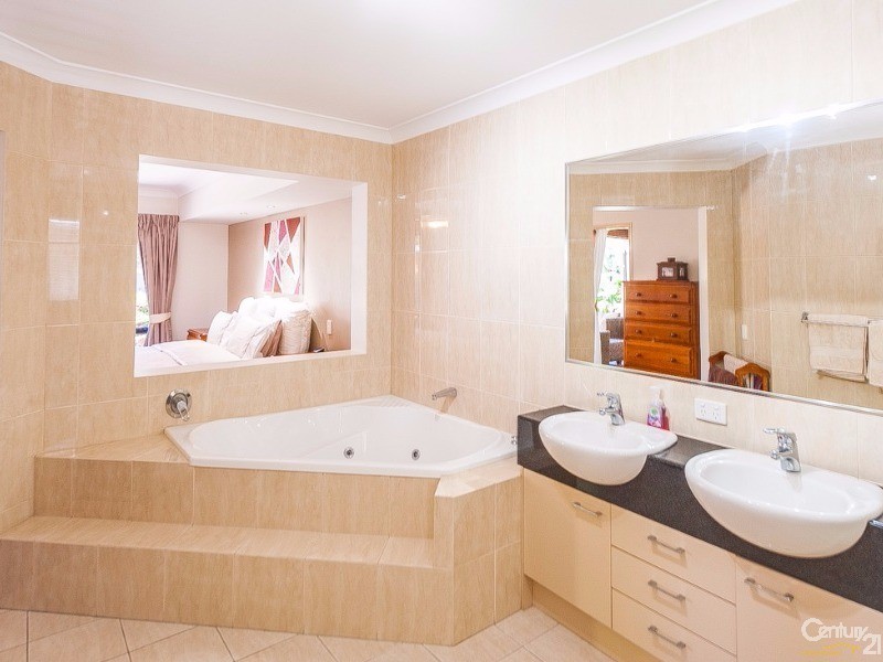 21 Bonaire Court, Parrearra QLD 4575