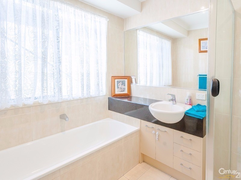 21 Bonaire Court, Parrearra QLD 4575