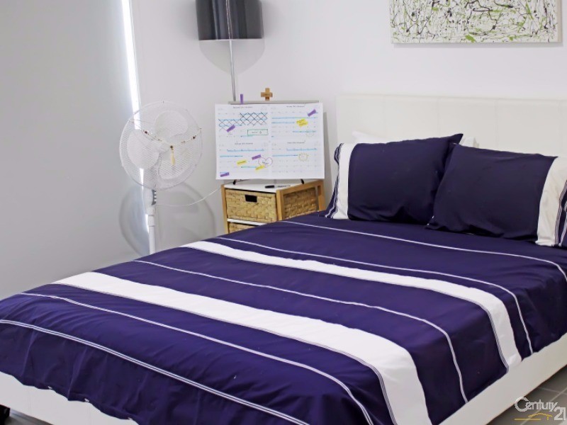 11 Surf Road, Alexandra Headland QLD 4572