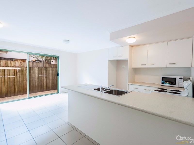 8/15 Primary School Court, Maroochydore QLD 4558