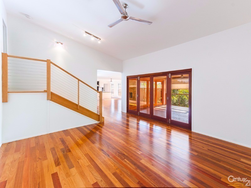 19 Linsay Circuit, Nambour QLD 4560