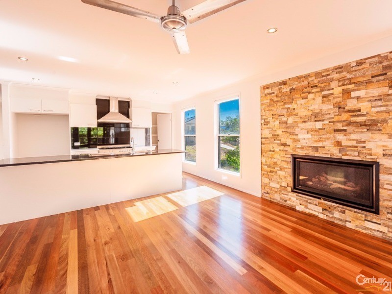 19 Linsay Circuit, Nambour QLD 4560