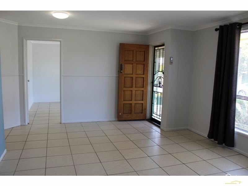 30 Spinnaker Boulevard, Wurtulla QLD 4575