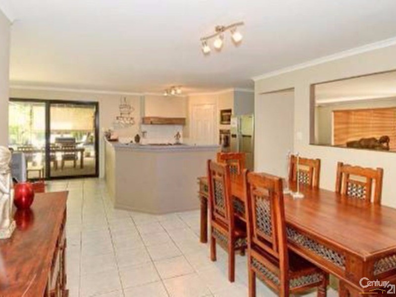 8 Ironwood Court, Mountain Creek QLD 4557
