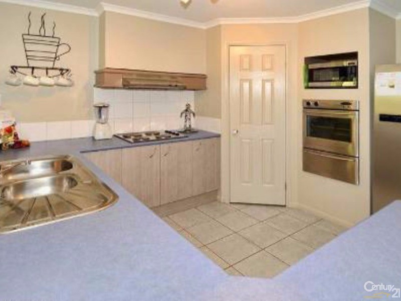 8 Ironwood Court, Mountain Creek QLD 4557