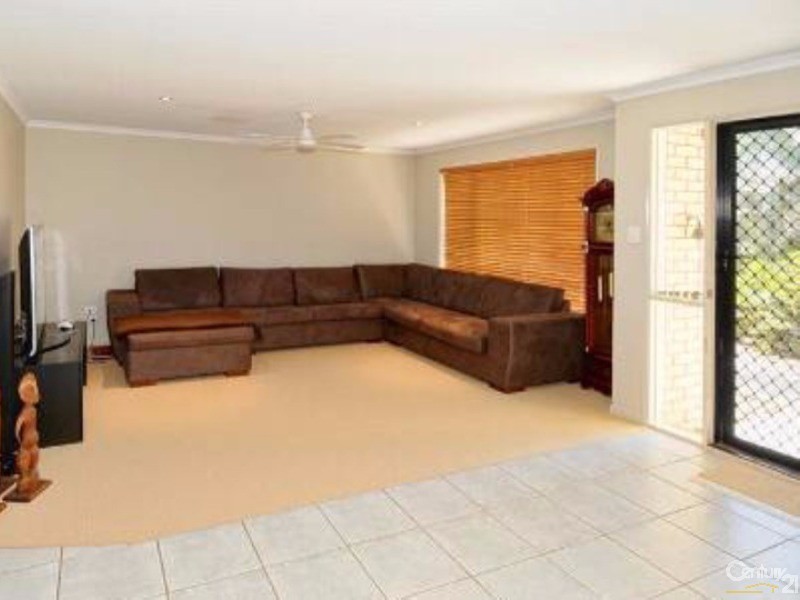 8 Ironwood Court, Mountain Creek QLD 4557