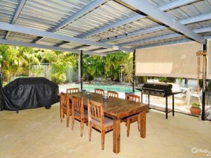 8 Ironwood Court, Mountain Creek QLD 4557
