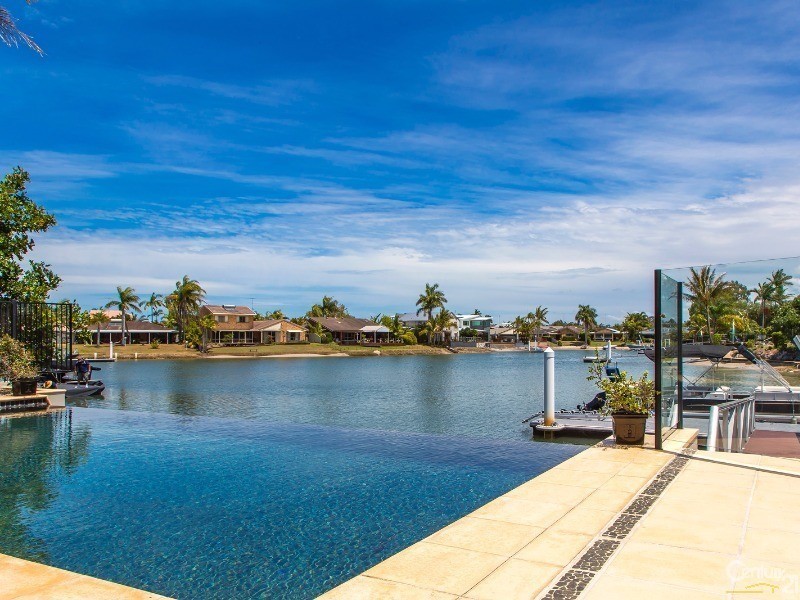 24 Yallanga Place, Mooloolaba QLD 4557