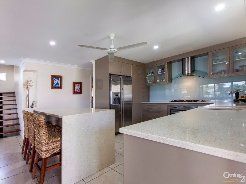 24 Yallanga Place, Mooloolaba QLD 4557