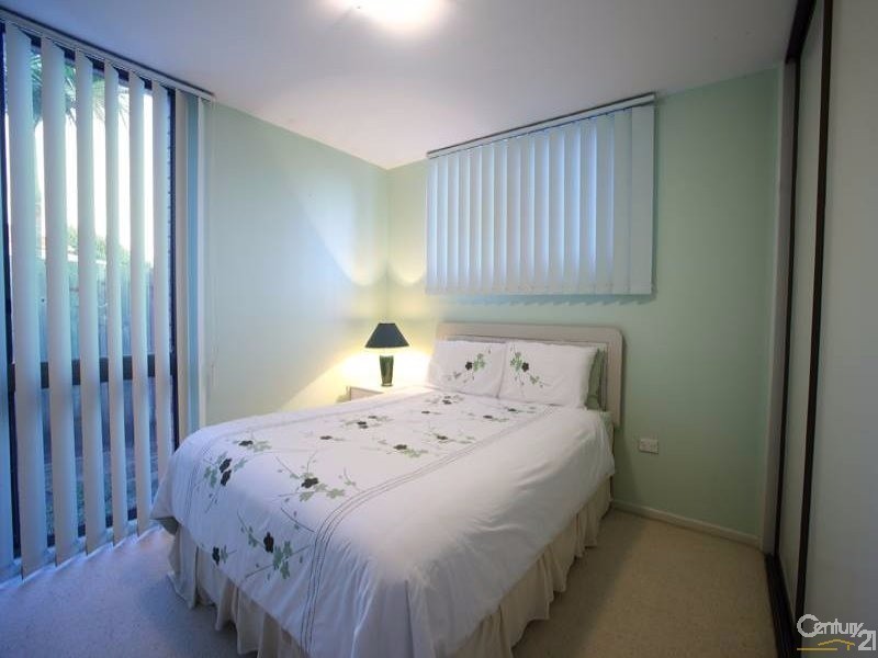 11 Yallanga Place, Mooloolaba QLD 4557