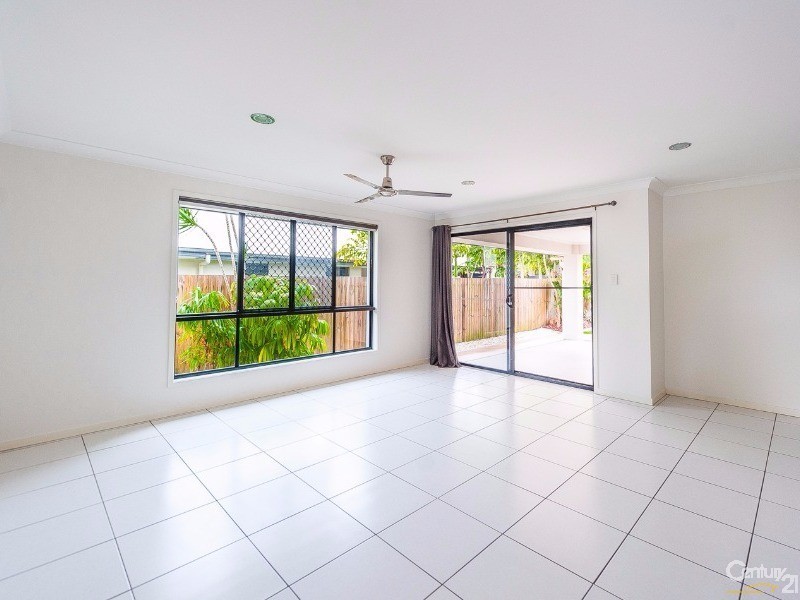 11 Myrtus Street, Mountain Creek QLD 4557