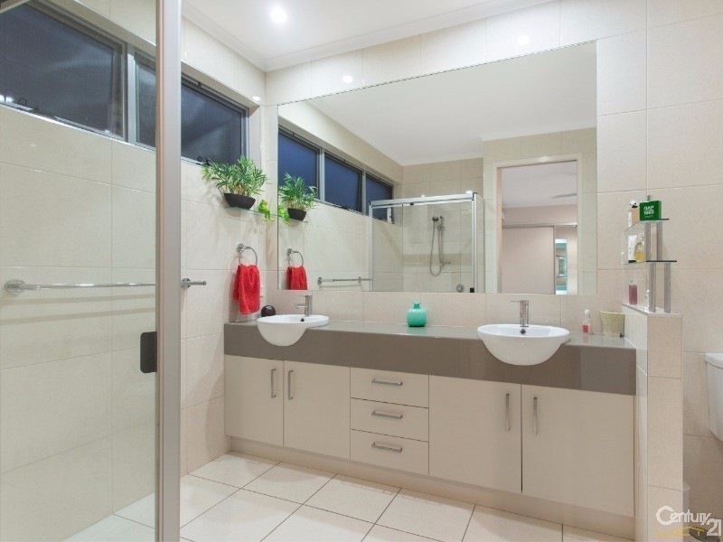 17A/17B Molakai Drive, Mountain Creek QLD 4557