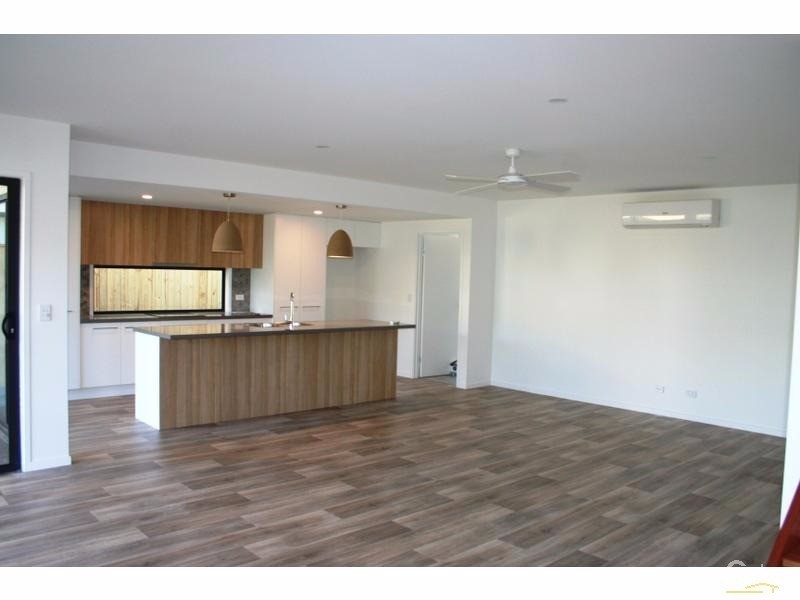 18 Almaden Lane, Maroochydore QLD 4558