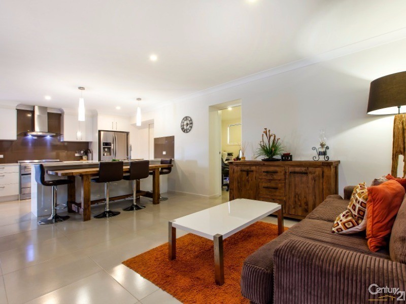 1 Warrina Court, Mooloolaba QLD 4557