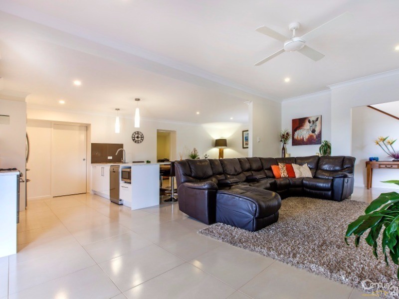 1 Warrina Court, Mooloolaba QLD 4557