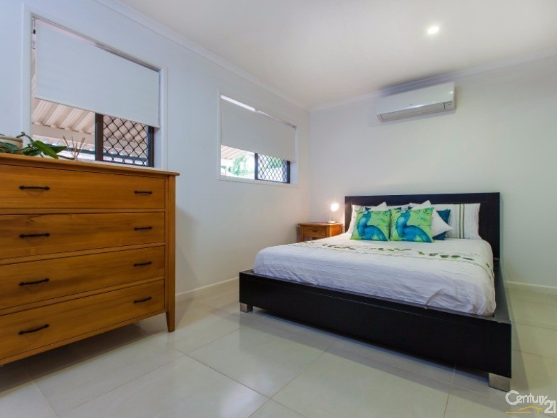 1 Warrina Court, Mooloolaba QLD 4557