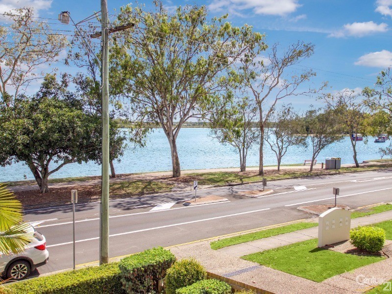 4/105 Bradman Avenue, Maroochydore QLD 4558