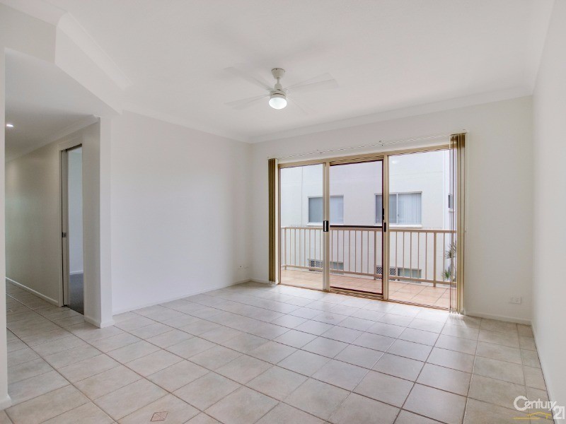 4/105 Bradman Avenue, Maroochydore QLD 4558
