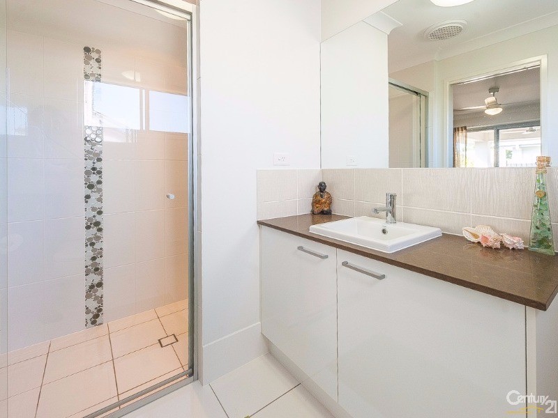 5 Carlisle Circuit, Mountain Creek QLD 4557