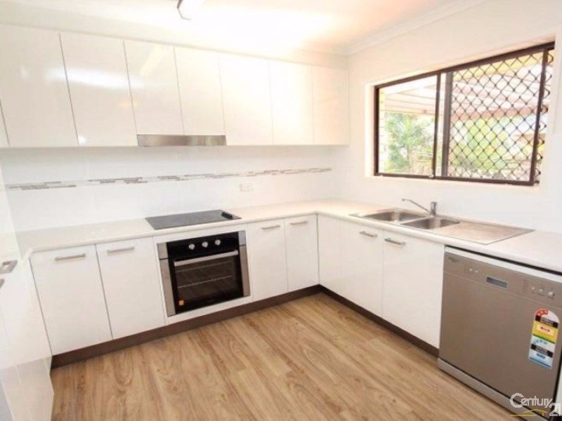 44 Oogar Street, Maroochydore QLD 4558