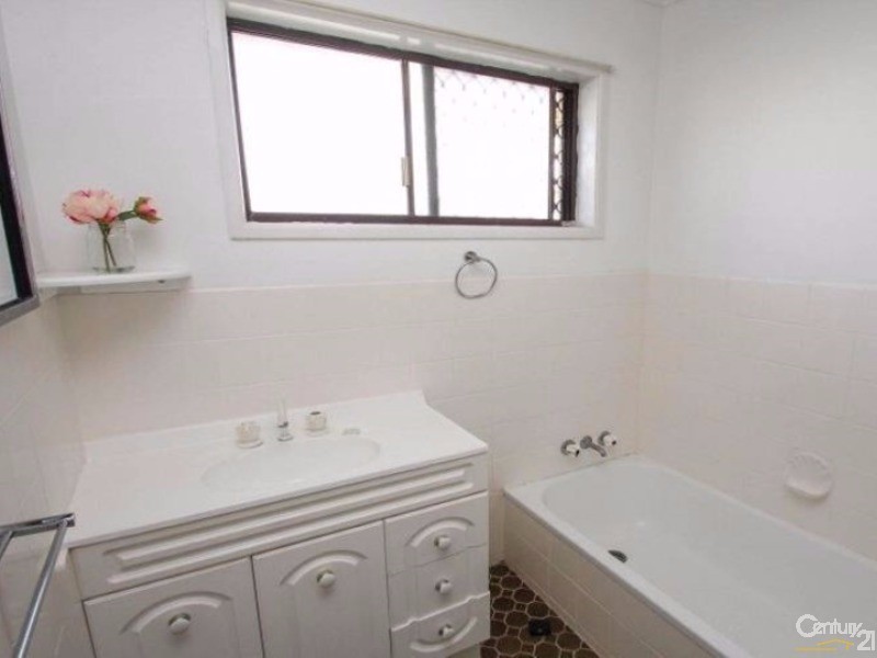 44 Oogar Street, Maroochydore QLD 4558