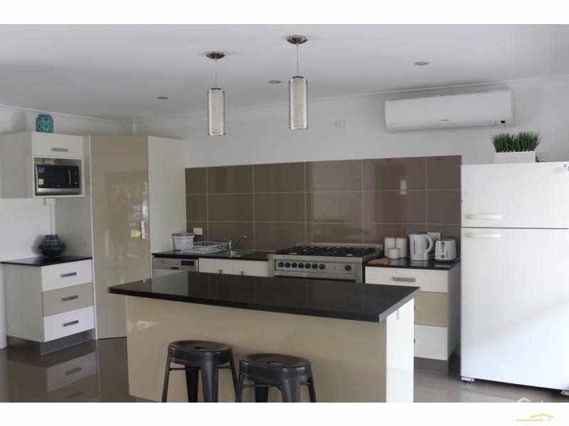 16 Blackwood Street, Maroochydore QLD 4558