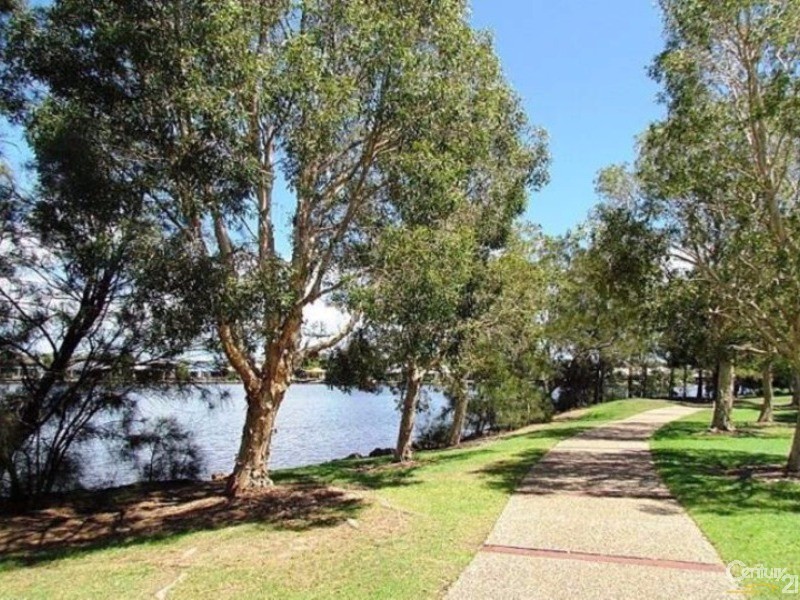 18 Cooloola Place, Twin Waters QLD 4564