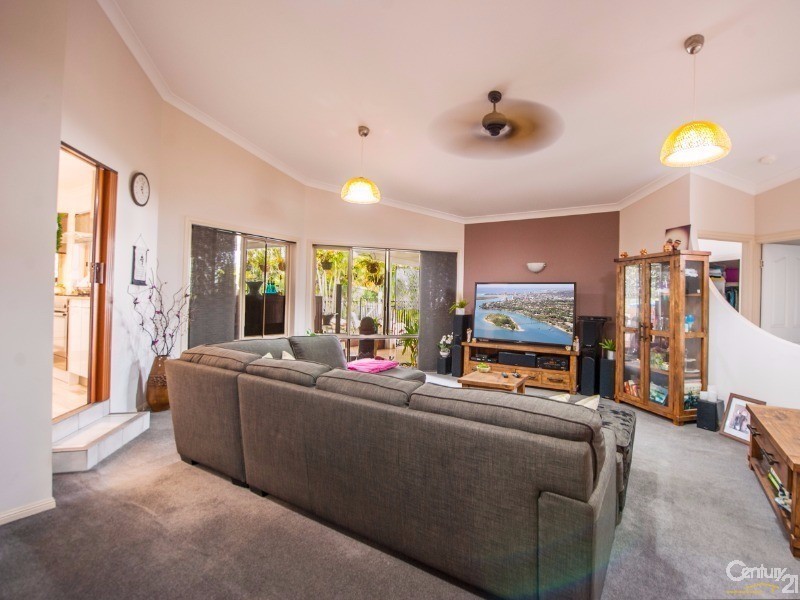 13 Camden Way, Maroochydore QLD 4558