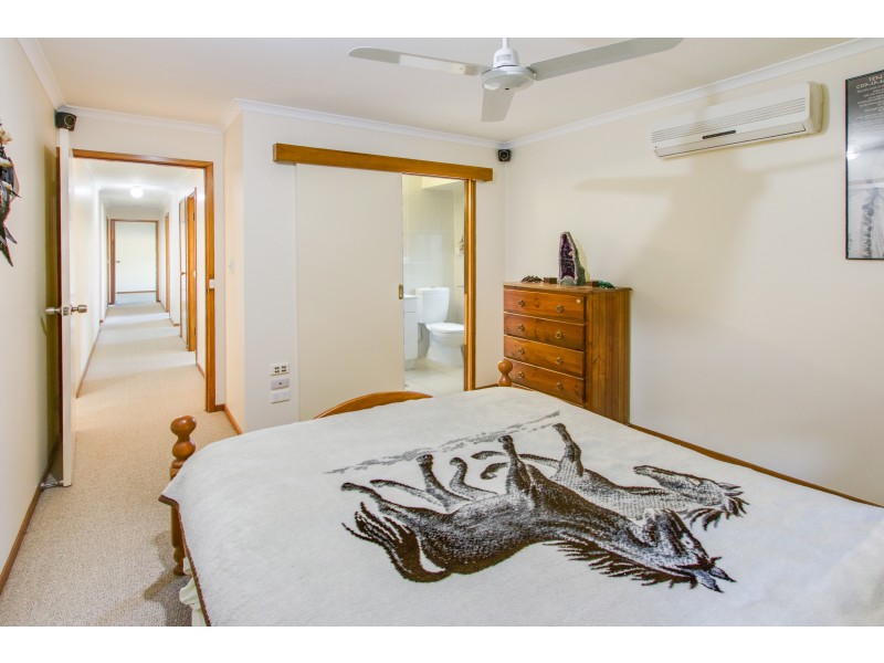 21 Hilltop Crescent, Maroochydore QLD 4558