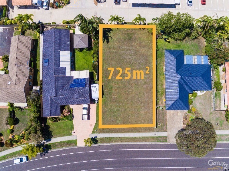 5 Maroochy Waters Drive, Maroochydore QLD 4558