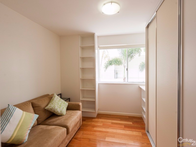 3/32 Duporth Avenue, Maroochydore QLD 4558