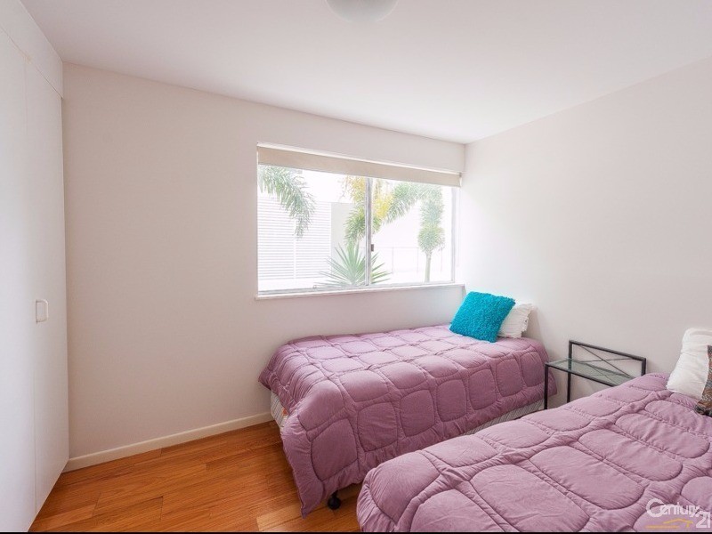 3/32 Duporth Avenue, Maroochydore QLD 4558