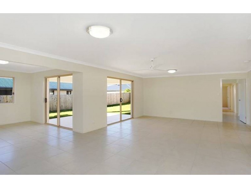 13 Skua Place, Mountain Creek QLD 4557