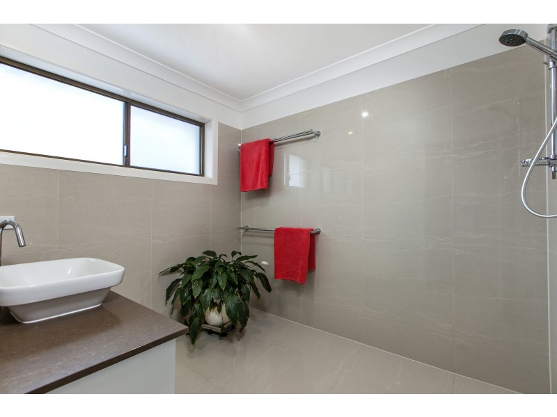 1 Warrina Court, Mooloolaba QLD 4557