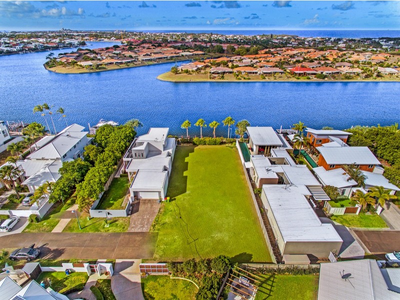 14 Majorca Place, Kawana Island QLD 4575