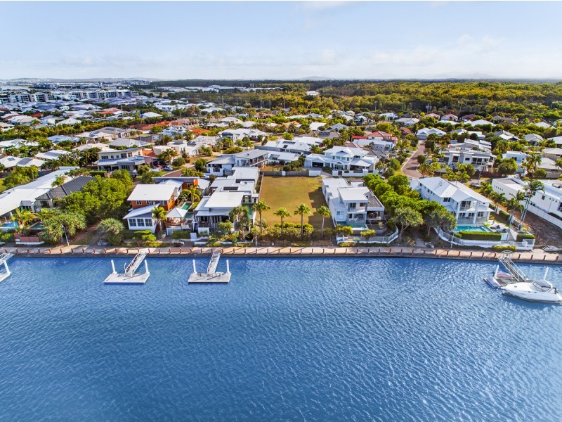 14 Majorca Place, Kawana Island QLD 4575