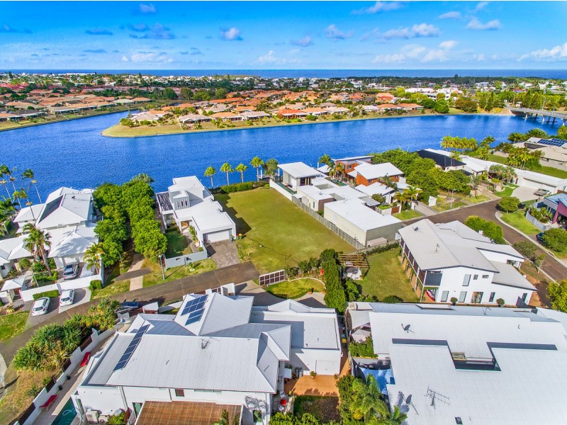 14 Majorca Place, Kawana Island QLD 4575