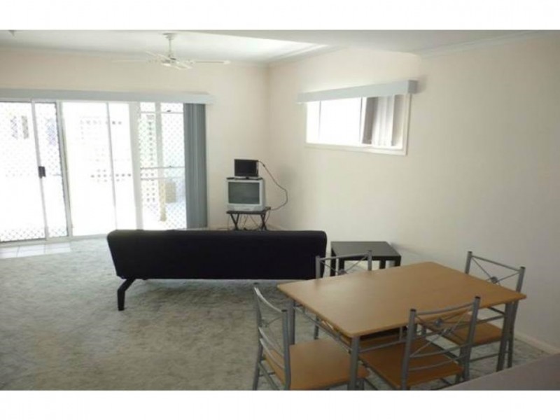 8/52 Sixth Avenue, Maroochydore QLD 4558